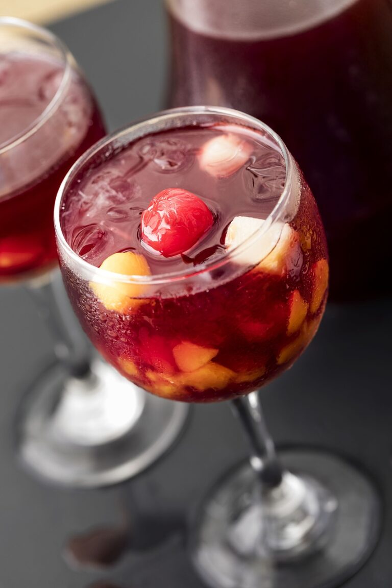 sangria 4469555 1280 768x1152